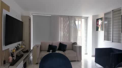 Snapshot of antotss chatting on 10-10-25, 08:41 Maria Antonia online show from 10-10-25, 08:41