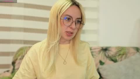 Antonia online show from 06-09-26, 01:06