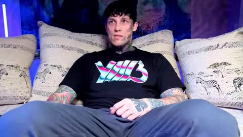 Tom online show from 01-08-26, 06:05