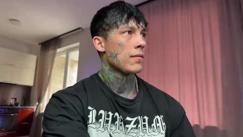 Tom online show from 03-09-26, 10:08