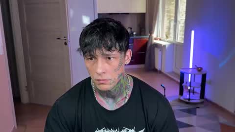 Tom online show from 03-25-26, 06:08