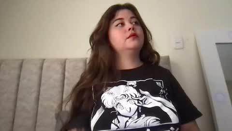   Independent model  online show from 02-16-25, 07:27