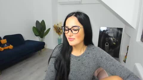 Anya online show from 02-07-26, 05:33