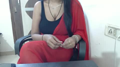 Snapshot of anya_kapoor chatting on 09-30-25, 04:34 anya kapoor no face online show from 09-30-25, 04:34