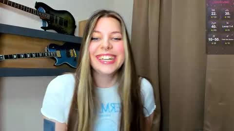 Snapshot of anya_seven chatting on 09-27-25, 06:35 Anya online show from 09-27-25, 06:35