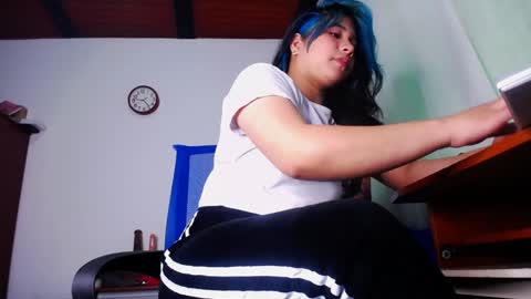 anyady online show from 02-02-25, 10:06