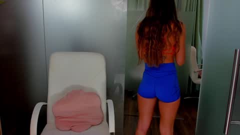 Snapshot of anyarayne chatting on 01-10-25, 02:55 Anya online show from 01-10-25, 02:55