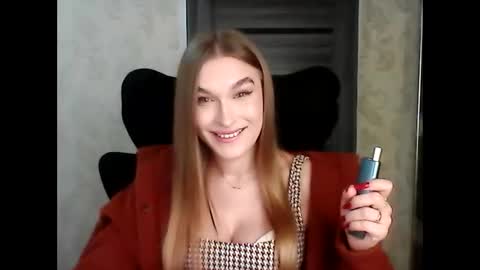 AnyaSmack online show from 12-05-25, 06:48