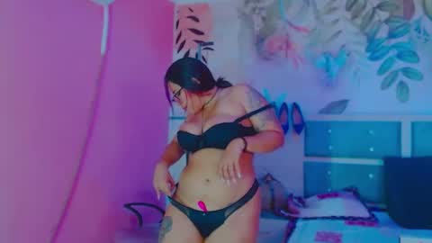 Snapshot of anyell_fox_xxx chatting on 01-31-25, 08:22 anyell online show from 01-31-25, 08:22