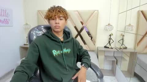 anyelotwink online show from 03-03-26, 07:42