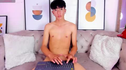 Anyul  online show from 01-14-25, 03:32