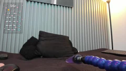 Any online show from 10-01-25, 12:33