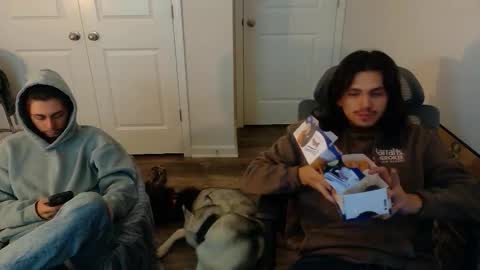 Snapshot of apachewithawebcam chatting on 01-17-26, 07:17 ApacheWithWebcam online show from 01-17-26, 07:17