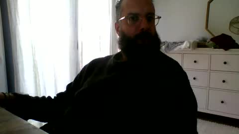 Snapshot of apc_3 chatting on 12-23-24, 11:36 apc_3 online show from 12-23-24, 11:36