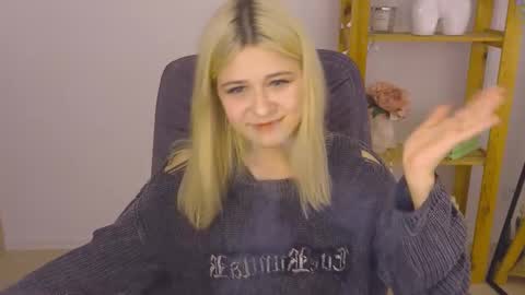 ApheliaStar online show from 10-24-25, 02:57