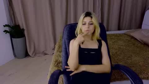 ApheliaStar online show from 12-01-25, 03:06