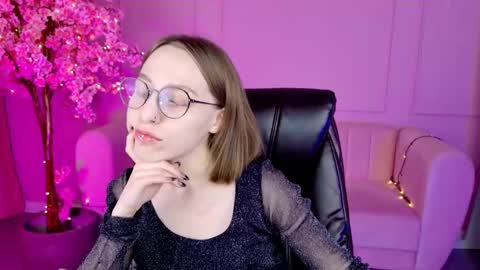 Snapshot of aphexqueen chatting on 01-28-25, 06:07 APHEX QUEEN online show from 01-28-25, 06:07