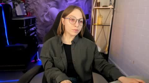 Snapshot of aphexqueen chatting on 02-27-25, 09:11 APHEX QUEEN online show from 02-27-25, 09:11