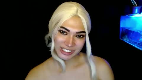 Snapshot of aphr0dite_x chatting on 01-04-25, 07:24 Roman Goddess online show from 01-04-25, 07:24