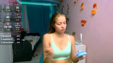 Snapshot of aphrodite_wow_ chatting on 11-18-25, 10:09 Aphrodite online show from 11-18-25, 10:09