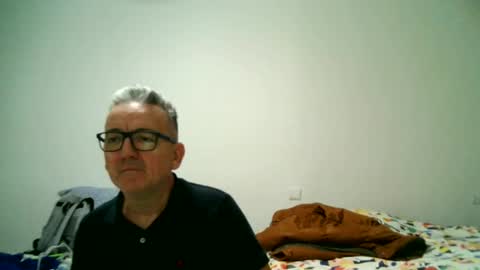 Snapshot of apixaba chatting on 12-31-24, 07:29 furry bear online show from 12-31-24, 07:29