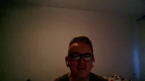 Snapshot of apixaba chatting on 01-06-25, 04:34 furry bear online show from 01-06-25, 04:34