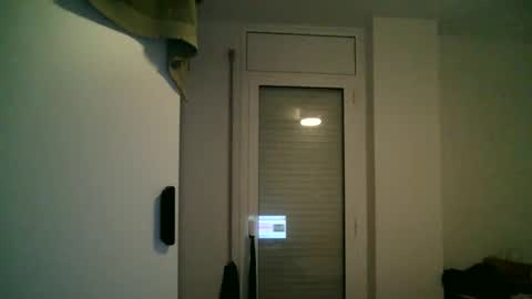 Snapshot of apixaba chatting on 10-12-25, 08:08 furry bear online show from 10-12-25, 08:08