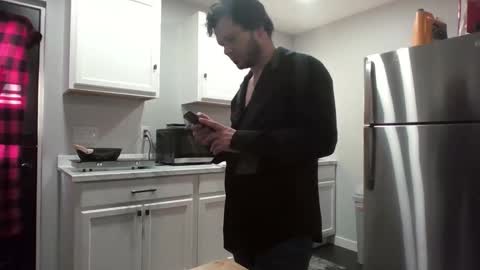 Snapshot of apocalypse_cream chatting on 02-18-26, 10:28 apocalypse_cream online show from 02-18-26, 10:28