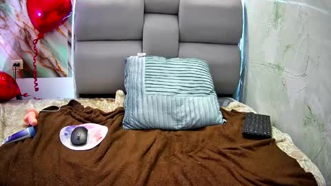 Snapshot of apolo01_ chatting on 02-09-25, 07:19 Apolo online show from 02-09-25, 07:19