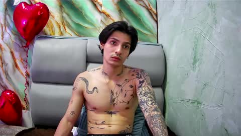 Snapshot of apolo01_ chatting on 02-13-25, 05:01 Apolo online show from 02-13-25, 05:01