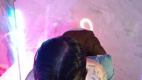 Snapshot of apolo01_ chatting on 09-12-25, 06:52 Apolo online show from 09-12-25, 06:52