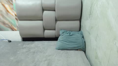 Snapshot of apolo01_ chatting on 09-30-25, 06:35 Apolo online show from 09-30-25, 06:35