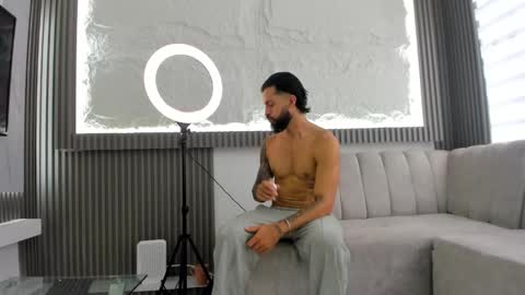 APOLO online show from 02-22-25, 05:02