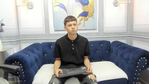   online show from 03-04-26, 03:01