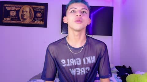 Snapshot of apolo_prince1 chatting on 05-15-26, 10:17 Apolo online show from 05-15-26, 10:17