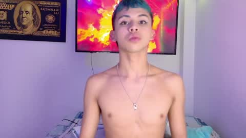 Snapshot of apolo_prince1 chatting on 05-26-26, 01:56 Apolo online show from 05-26-26, 01:56
