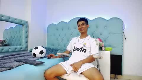 Snapshot of apolo_richards chatting on 02-10-26, 08:46 Apolo Richards online show from 02-10-26, 08:46