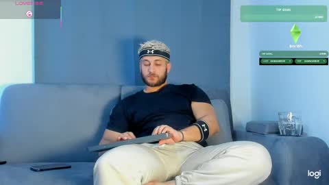 Snapshot of apolo_strange chatting on 11-07-25, 06:35 apolo_strange online show from 11-07-25, 06:35