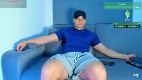 Snapshot of apolo_strange chatting on 11-13-25, 07:29 apolo_strange online show from 11-13-25, 07:29