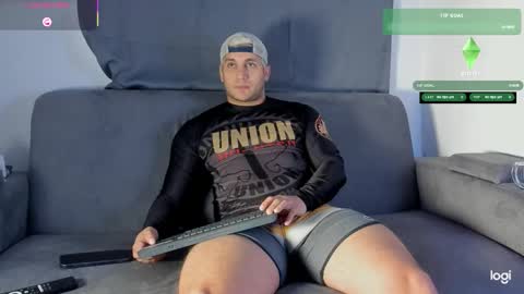 Snapshot of apolo_strange chatting on 12-04-25, 09:34 apolo_strange online show from 12-04-25, 09:34