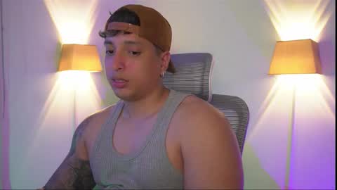 Snapshot of appolo_allen chatting on 11-18-25, 03:45 insta appolo master online show from 11-18-25, 03:45