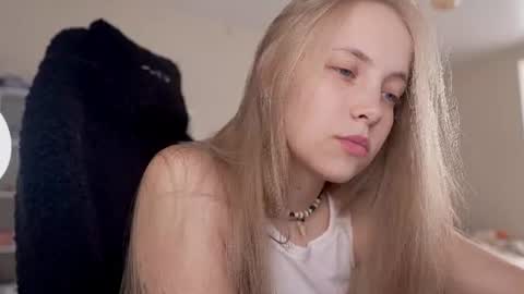 Snapshot of appr0ved chatting on 06-09-26, 03:12 REYNA my friend online show from 06-09-26, 03:12