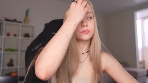  REYNA  next stream is 11h of Feb online show from 03-22-26, 03:15