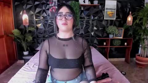 apprilfoxx online show from 10-22-25, 05:02