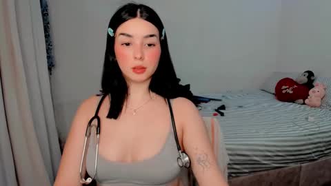 aprettyface1 online show from 12-18-24, 11:19