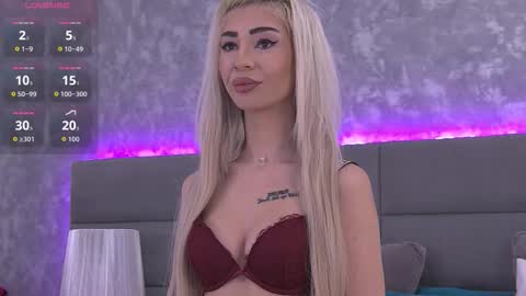 Snapshot of apri_licious chatting on 01-18-26, 06:12 April online show from 01-18-26, 06:12