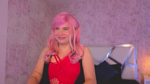 Isabella online show from 03-25-26, 10:05