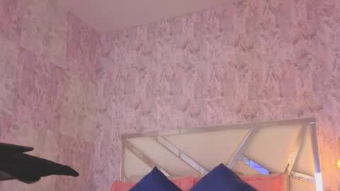 Isabella online show from 04-07-26, 09:26