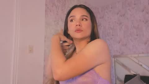 Isabella online show from 04-15-26, 08:31