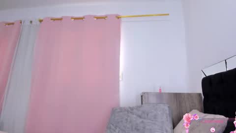 April  online show from 09-10-25, 02:50